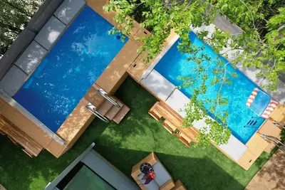 Image de 7 Bdrm Compound Dt Austin I Clubhouse I Pools Available I Sxsw Top Spots!