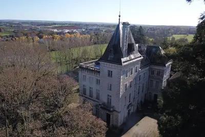 Image de Château XVIIIeme dans un grand parc, en Charente