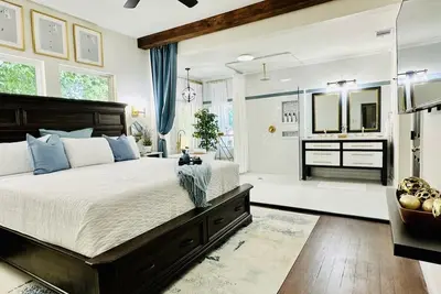 Image de New! Cityscape Haven near Alamodome, At&T Ctr, Riverwalk