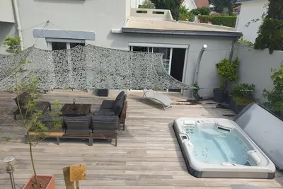 Image de Maison 8 personnes avec Spa Ă moins d' 1km de la plage