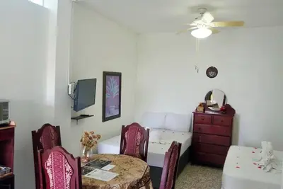 Image de Sunrise Sea View 2-bed Studio w Pool & Deck, 1stFl