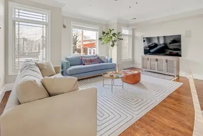 Image de SkyHouse Jc - New 3br Apt with Private Rooftop