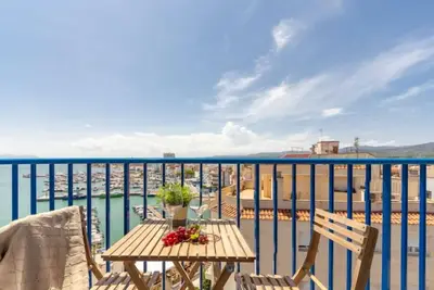 Image de Apto Lluis by Interhome