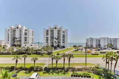 Image de 2/2 Oceanview Oceanwalk condo! 13-506
