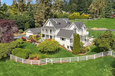 Image de Storybook Farmhouse Estate