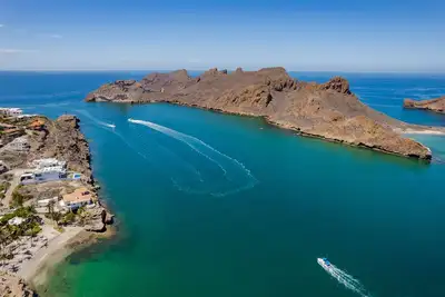 Image de Escape, Rejuvinate in this serene castle by the beaches of Mexico-Casa Serenidad