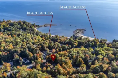 Image de 3-Min Walk to Cove Beach | Cozy 3br Georgian Bay Cottage Retreat | Sleeps 6!