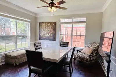 Image de Momo's 3bd/2ba Frisco entire house