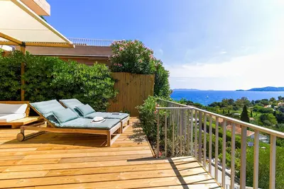Image de Vue Mer  et  Terrasse panoramique par SELECTsoHOME