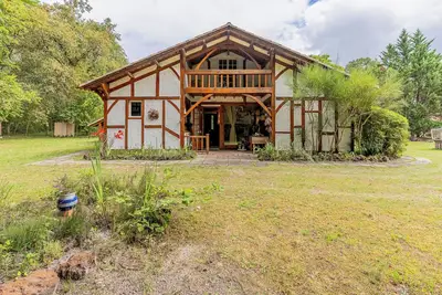 Image de Maison de vacances 'Maison Landaise' avec terrasse privée, jardin privé et Wi-Fi
