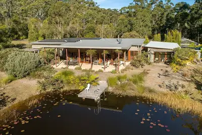 Image de The Lake House - unique lake house close to Seal Rocks