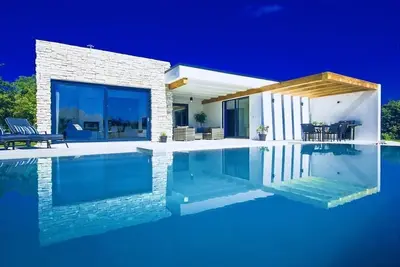 Image de Villa Tila (Istria - Svetvinčenat)