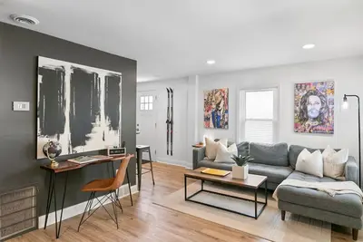 Image de Enjoy a comfortable stay in this newly renovated home