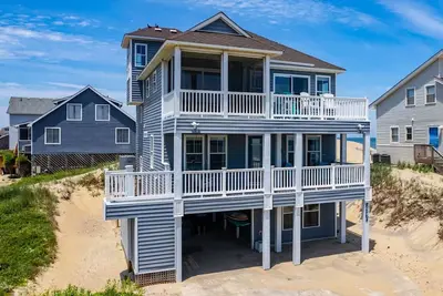 Image de 471 - South Nags Head Semi-Ocean Front with Hot Tub and Gorgeous Ocean Views