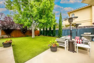 Image de Pet-friendly Charming 3bd Beach House in La Jolla w/ Huge Yard! 2blks to WindanSea!