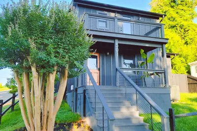 Image de Completely remodled Victorian era home downtown Lynchburg Va\n