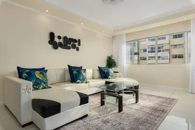 Image de Beach Road Apartment with Inverter | Mouille Point