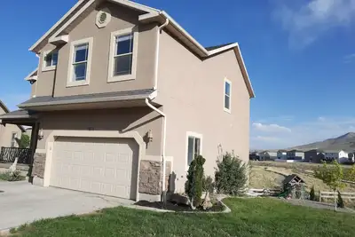 Image de Spacious Home with amazing Views. Close to shopping and walking paths