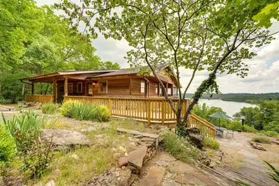 Image de Eagle Rock Gem on Table Rock Lake w/ Decks & Grill