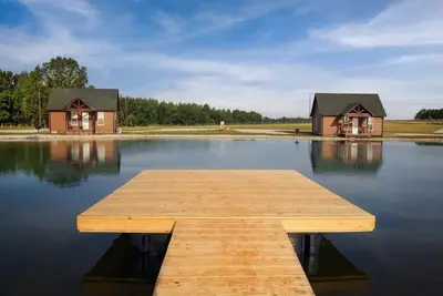Image de Cabin C by the Pond - King Bed - Swimming Pool