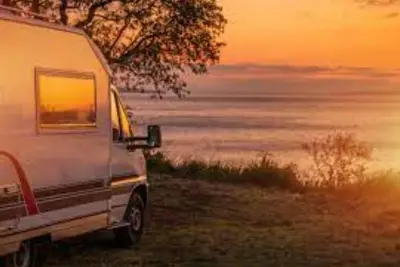 Image de Modern and Spacious Rv w/ Ac + Private Bathroom and LakeView