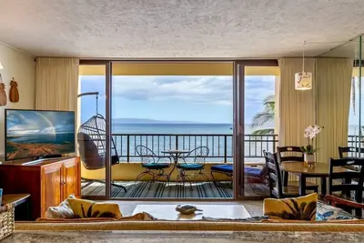 Image de Direct oceanfront condo, Ac, 6 mile sandy beach