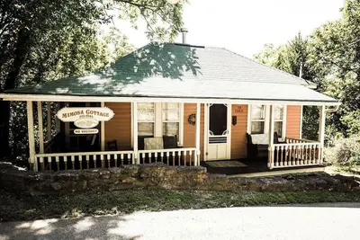 Image de Historic Mimosa Cottage/Hot Tub