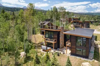 Image de Luxury 4br + 1br casita, priv. hot tub, game room