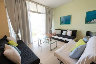 Image de Beachfront Residence With Private Path To The Sea