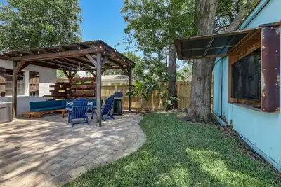 Image de 4/2 Walk to the beach and restaurant/bar district!