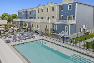 Image de Oasis by Seaport- Classic Condo
