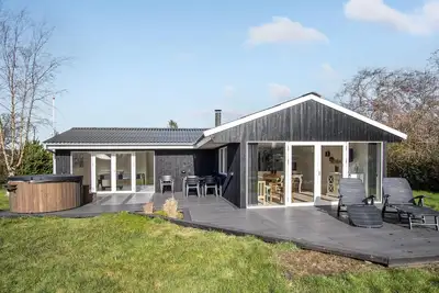 Image de Superbe maison à Hemmet avec cuisine