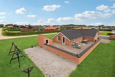 Image de Belle maison à Vinderup avec sauna