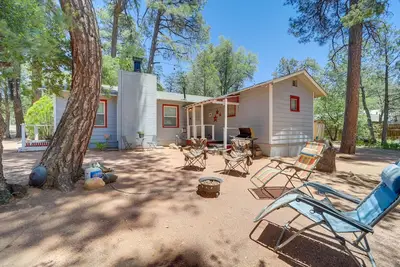 Image de Grill + Fire Pit: Payson Vacation Rental Cabin