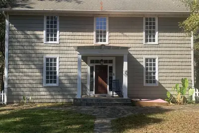 Image de Nature focused family retreat facility, perfect for multi-family vacations!