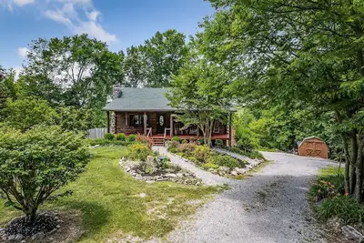 Image de New! Coconut Cabin Center Hill Lake