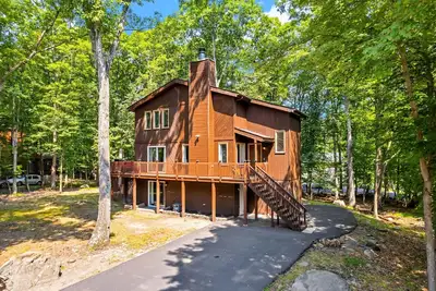 Image de Cozy Chalet +Game Rm & Fireplace