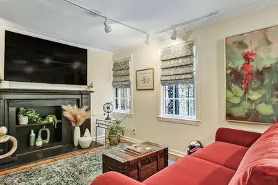 Image de Enchanted property with a beautiful courtyard!