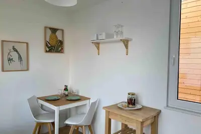 Image de Maison de vacances 'Tiny Haus Liederbach' avec terrasse privée, Wi-Fi et climatisation