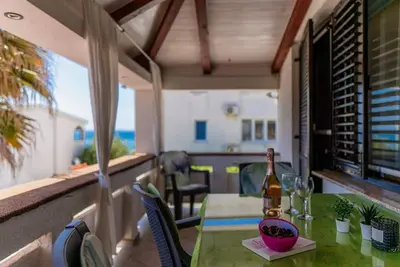 Image de Appartement d'une chambre prés de la plage Vir (A-21489-a)