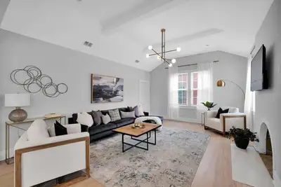 Image de San Marco Home in Walkable Neighborhood!