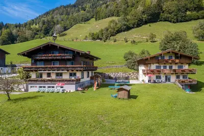 Image de Appartement avec piscine et beaucoup d'espace