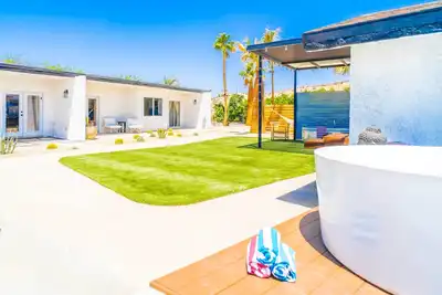 Image de Moonlite Nights Desert Stay w Soaking Tub