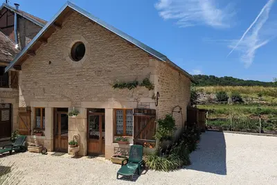 Image de Gîte familial 2 chambres avec piscine, animaux, et vaste terrain à Forcey