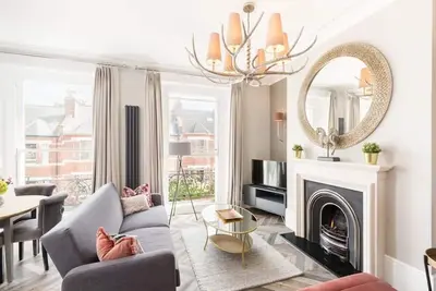 Image de L-Spa Boutique Apartments - Stylish Regency two bedroom apartment