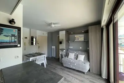Image de Appartement Cocooning aux Minimes avec Piscine, Balcon et Parking Privé