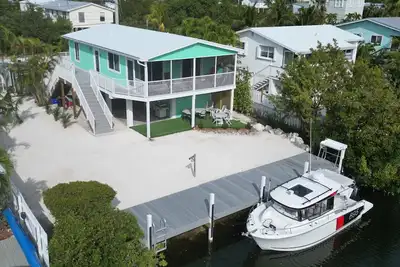Image de L' archipel | Canalfront 2 bedroom retreat on Ramrod Key with brand new dock!