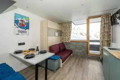 Image de 100m du centre station, Rez-de-chaussée, balcon, télévision, casier à ski, 21m², Tignes