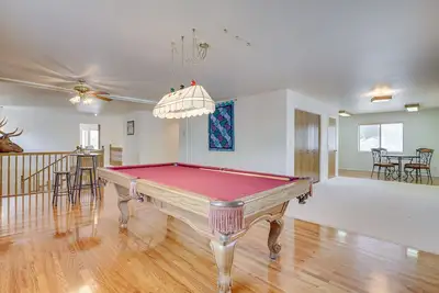 Image de Charming Elko Home w\/ Pool Table!