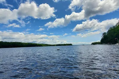 Image de Lake View Cottage: Water access to Sebago Lake; Cozy winter escape